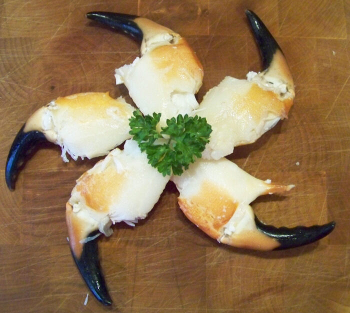 Fresh Cracked Crab Claws - Image 3